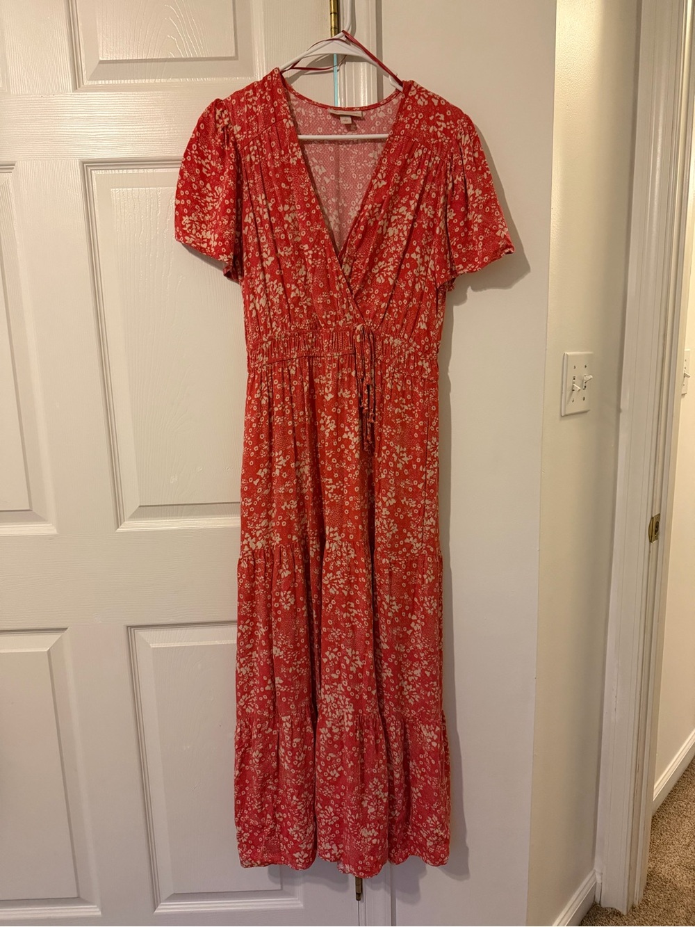 Knox Rose Short-Sleeve Tiered Maxi Dress Orange Cream Like New